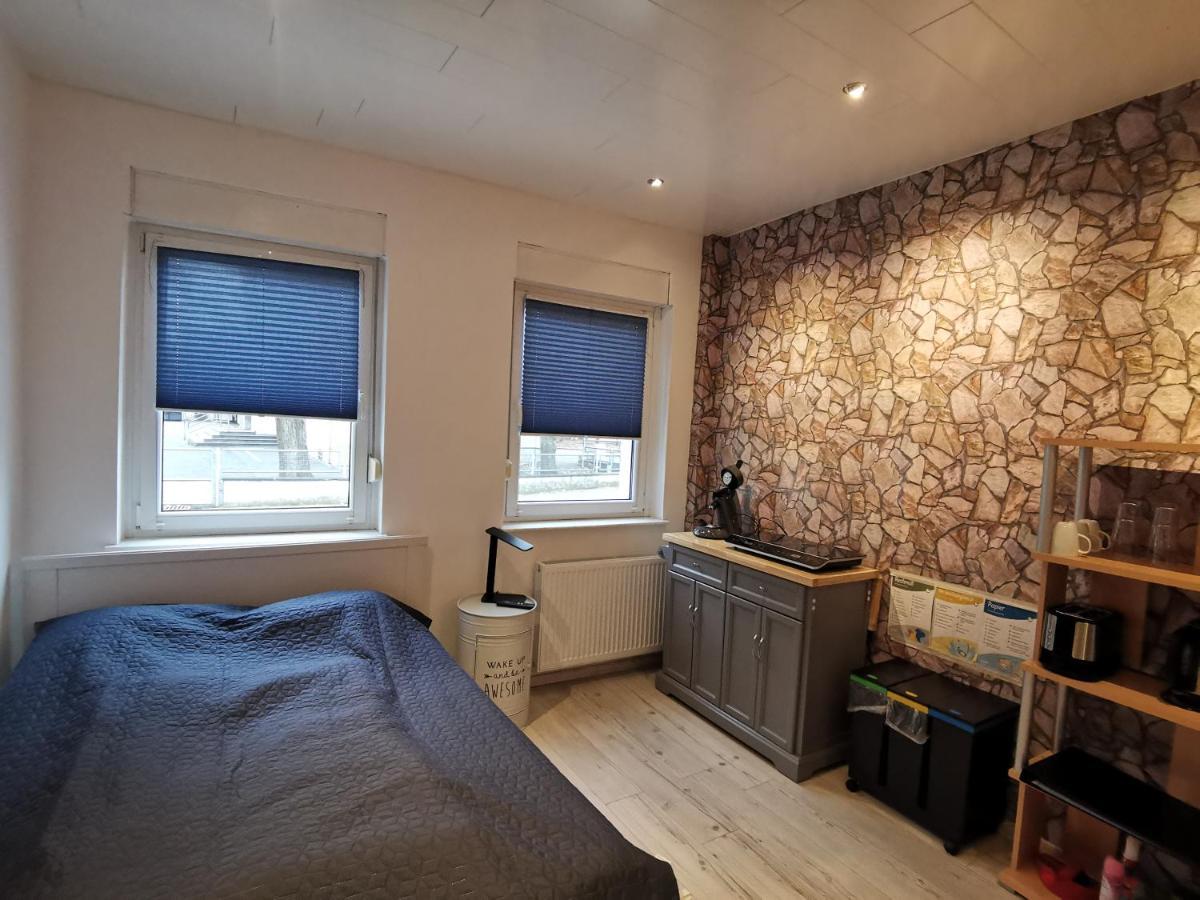 Gemuetliches Zimmer Mit Eigenem Bad Und Kueche Swisttal Dış mekan fotoğraf